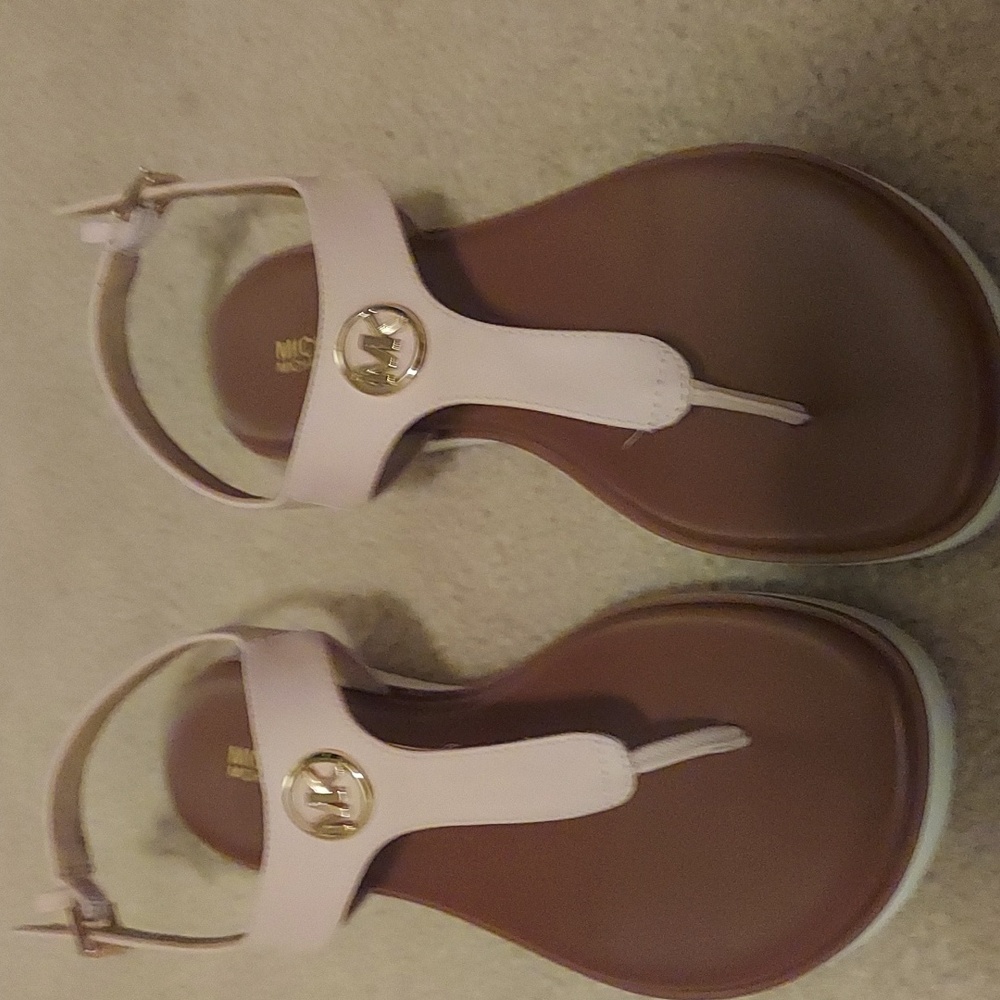 Pale pink sandals Michael kors